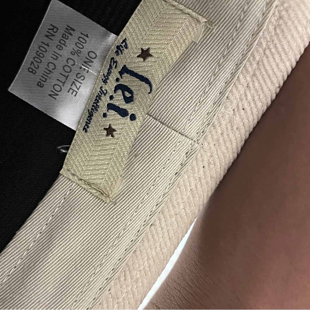 Lei - Picture 2 of 6